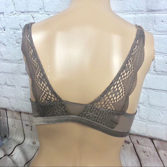 VS Victoria’s Secret Very Sexy Lace Push Up Bra - Picture 5 of 6